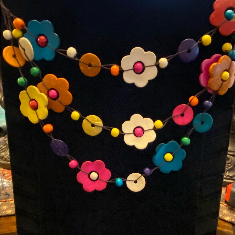 Flower necklace